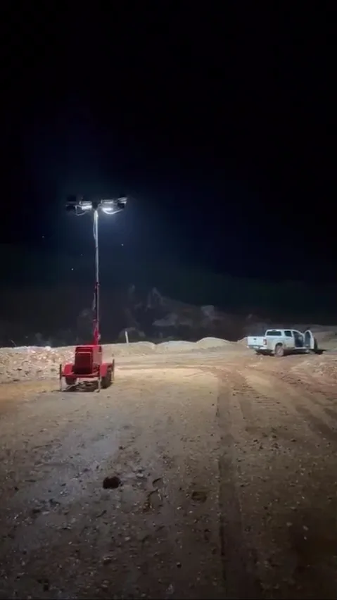 RV 4800 em campo, iluminando a frente de serviço