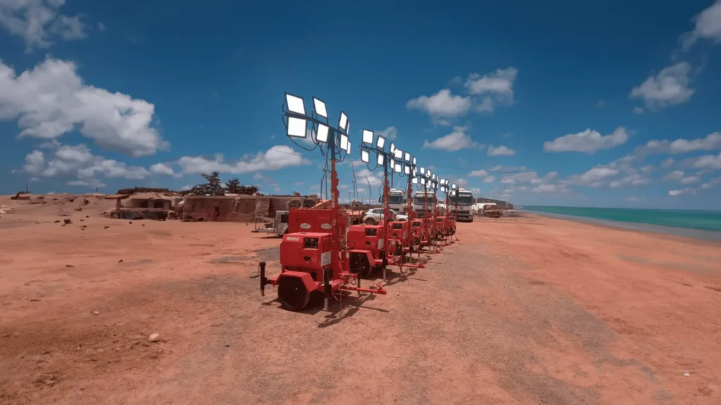 torre-de-iluminacao-com-gerador-para-areas-remotas