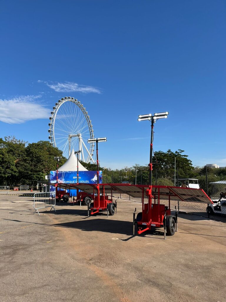 torre de iluminação solar
